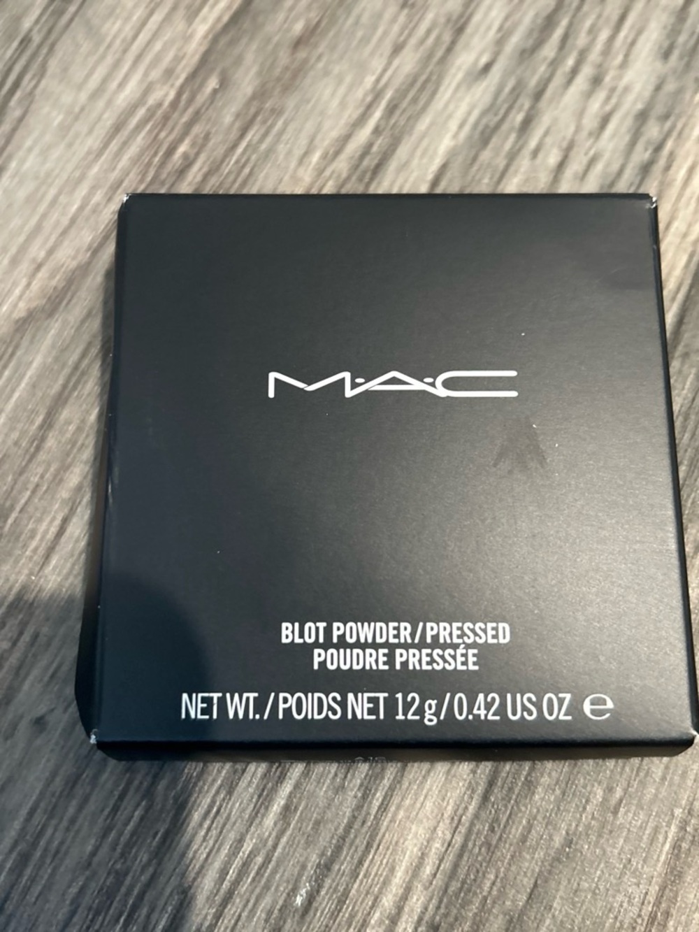 MAC Cosmetics Pressed Blot Powder Compact - medium